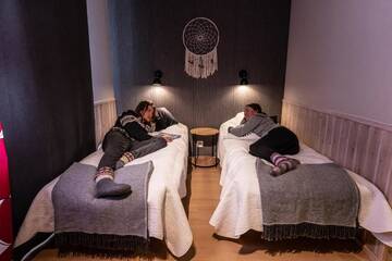 Фото номера Двухместный номер с 2 отдельными кроватями Отель Wilderness Hotel Kuusamo г. Kiviperä 9